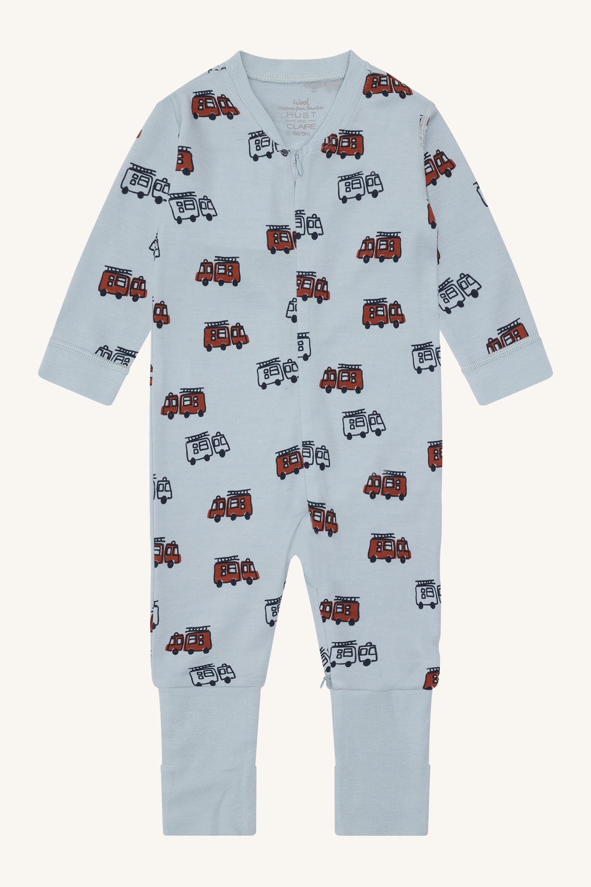 Hust and Claire ullpysjamas Manu Firetruck baby blå med bambus innerst – Småungene