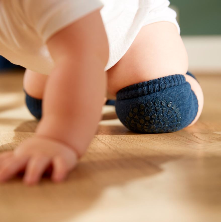 Go Baby Go knebeskyttere i bomull marineblå – Småungene