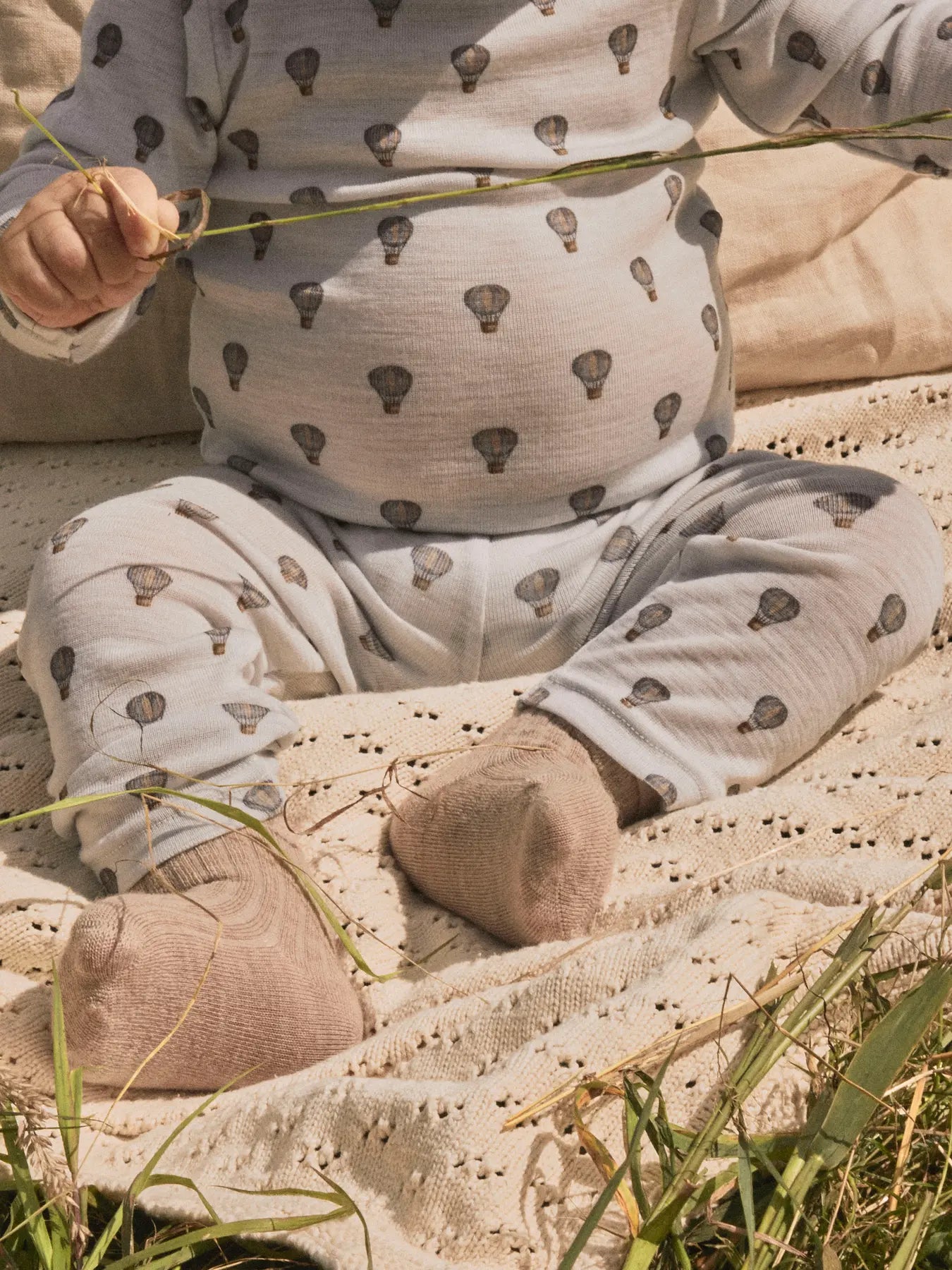 Lil`Atelier - Ulleggings "Noel" Baby Oyster Mushroom Airballoon