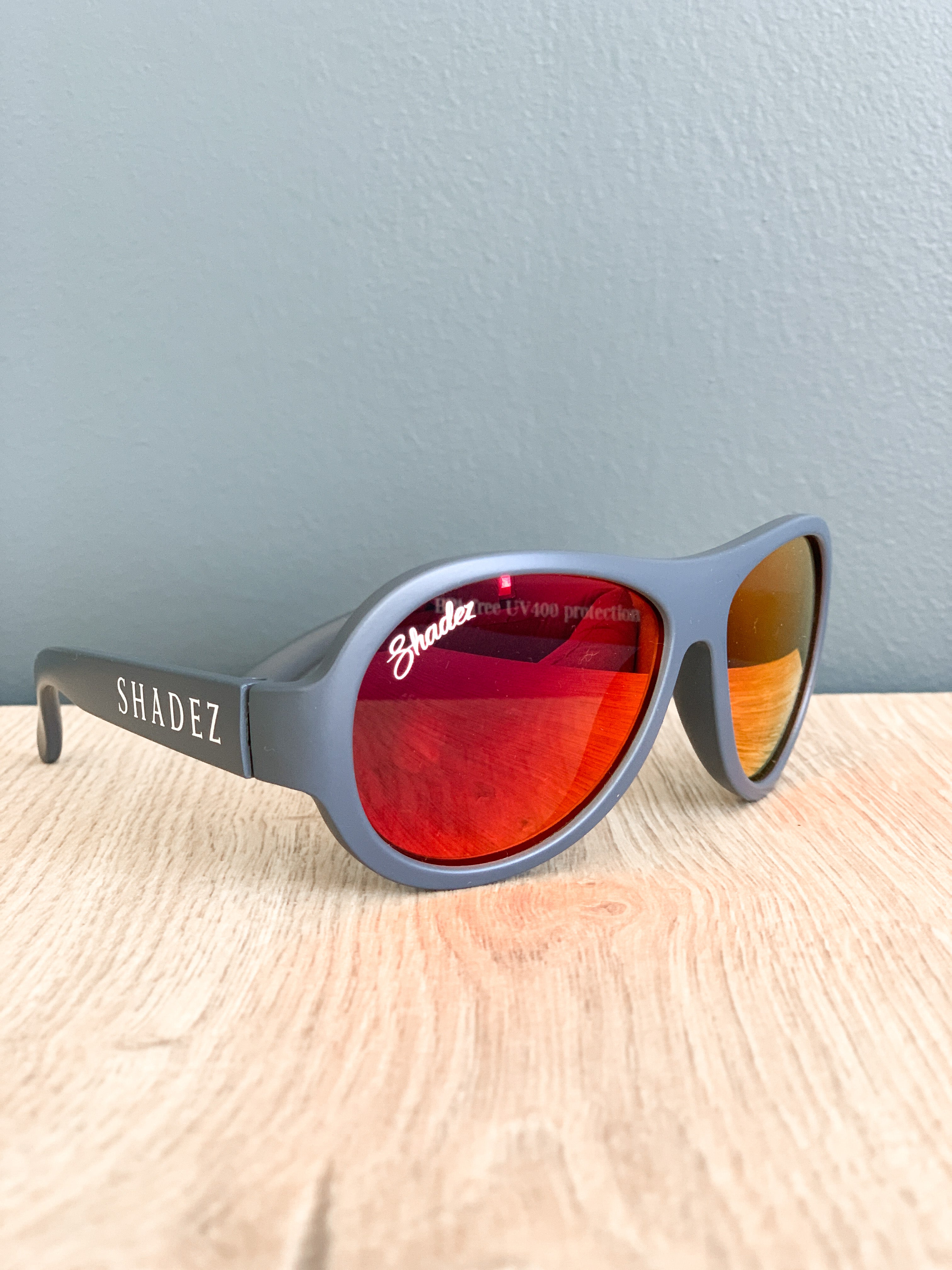 Shadez - Solbriller "uknekkelige" med UV beskyttelse Pastel Blue