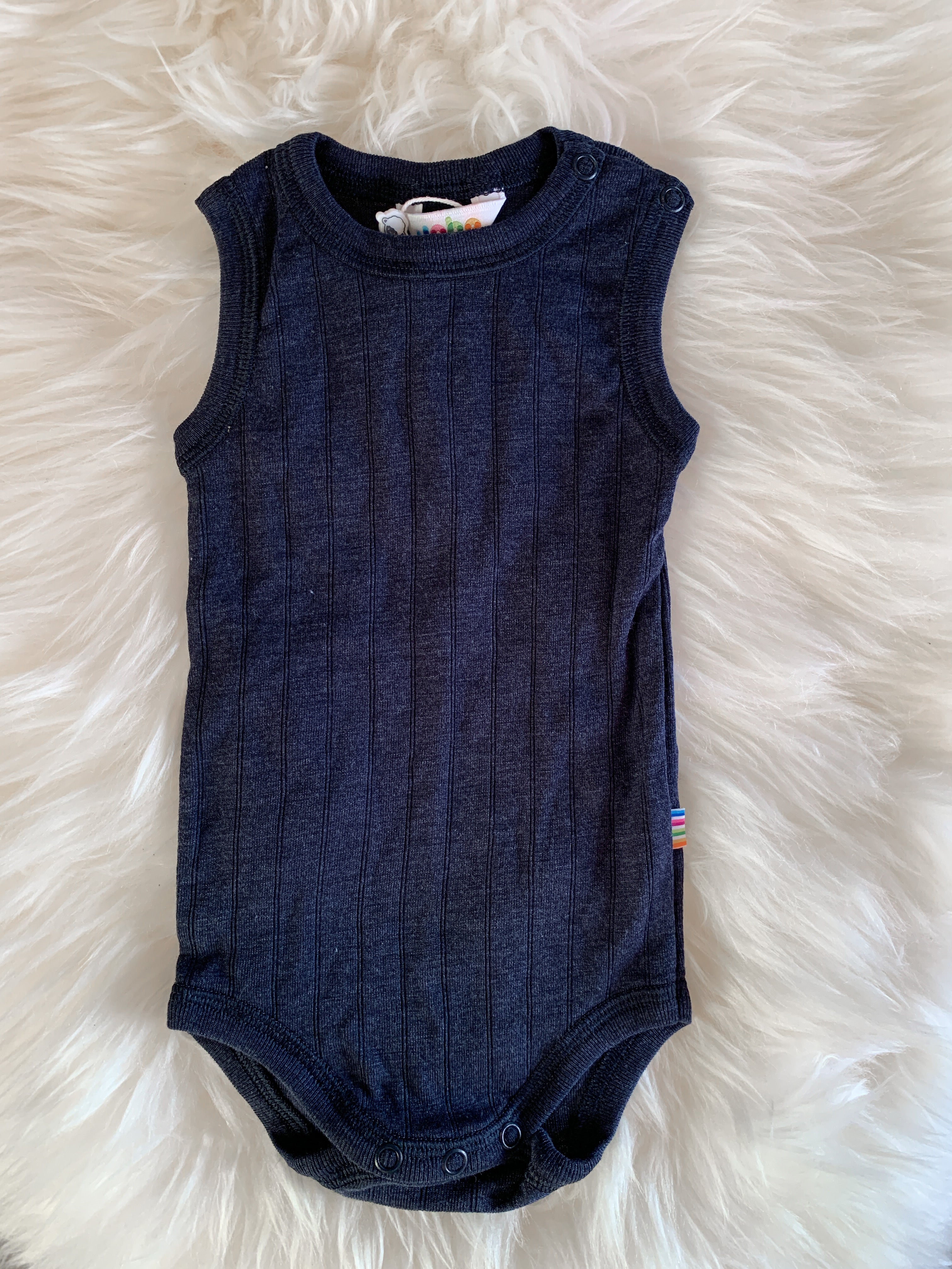 Joha - Body uten ermer i ull/silke Navy