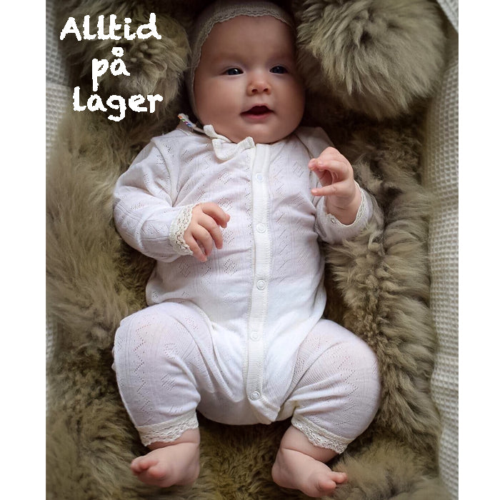 Joha - Heldrakt i ull/silke med blonder Off-white